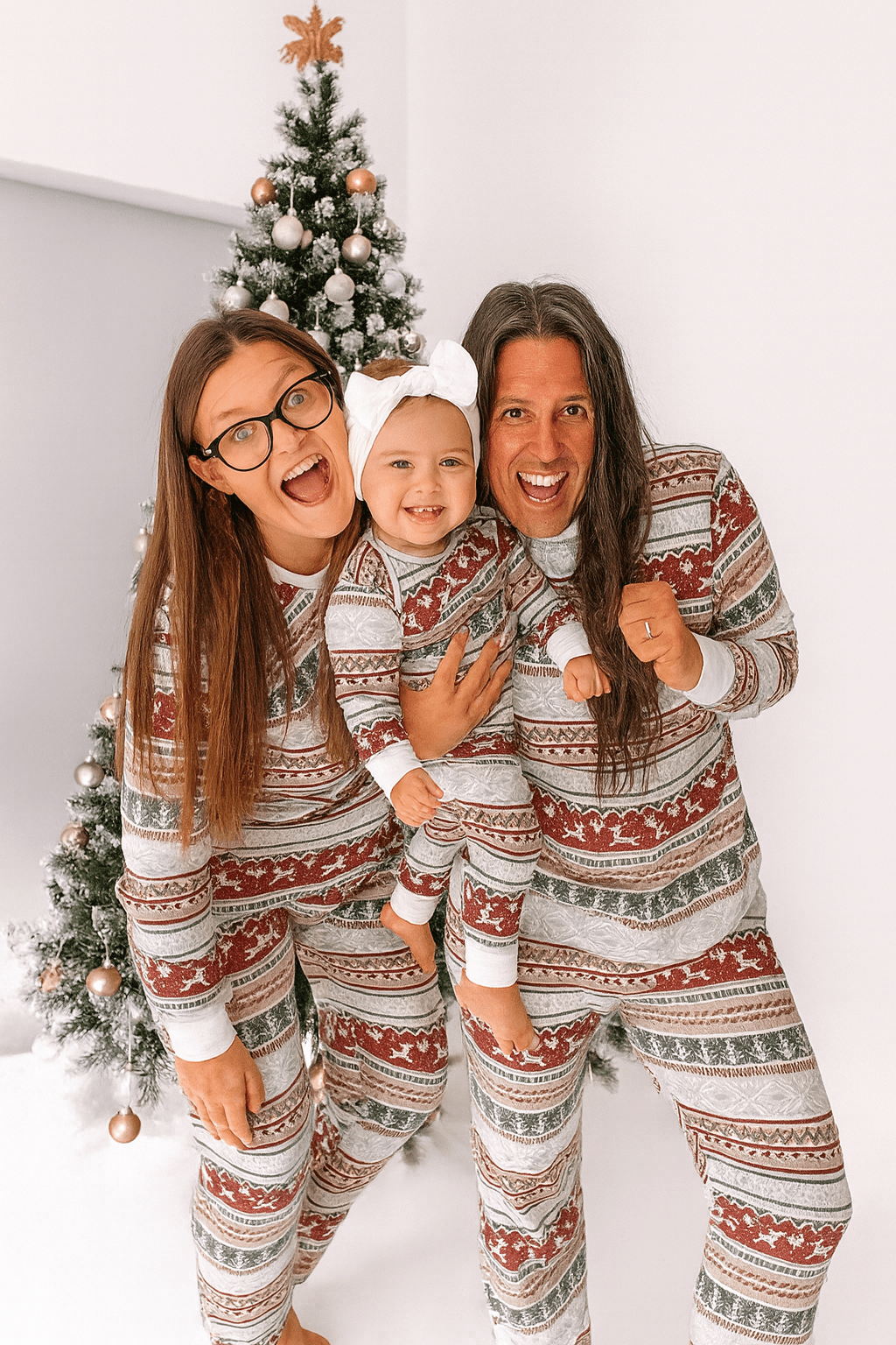 MildlyMama - CozyFam Noel Luxe Organic Cotton Family Matching Christmas Pajama Set — Soft Holiday Print Loungers for Kids & Adults pajamas