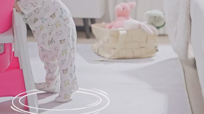 Video of a baby and the Foldable Baby High Chair with Adjustable Height – Safe, Easy to Clean, Perfect for Feeding and Playtime